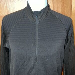 Lululemon winter quarter zip run top size 8